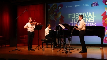 Imagem de Lançamento do CD “ContraFolk” do grupo ClandesTrio | Festival Jovens Músicos 2025