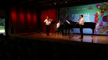 Imagem  de FJM 2025 | Apresentação e pré-lançamento do álbum “ContraFolk” de ClandesTrio