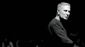 Imagem  de A Sinfonia nº 1 de John Corigliano na Antena 2