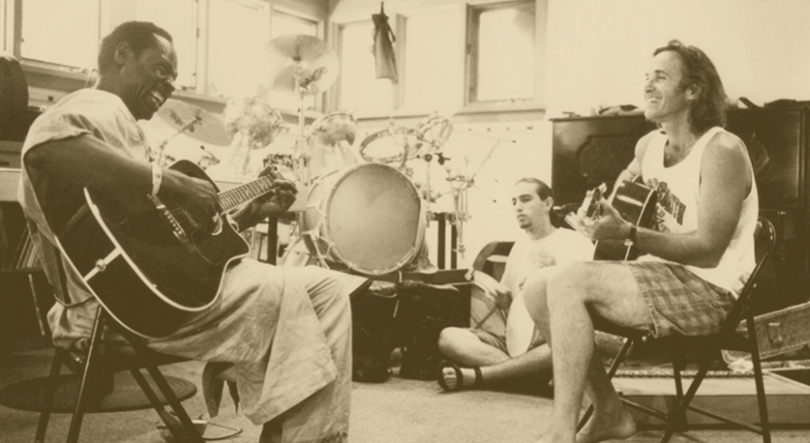 Imagem de “Talking Timbuktu” – Ali Farka Touré com Ry Cooder: A história do disco