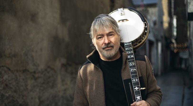 Imagem de “Rhapsody in Blue” numa interpretação do mestre do banjo Béla Fleck