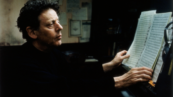 Philip Glass: experiências no mundo da canção
