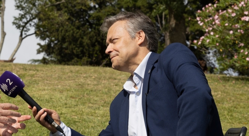 Imagem de Luís Caetano recebe o Prémio Igrejas Caeiro 2026