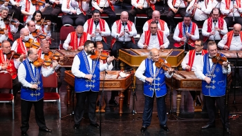 Imagem  de Orquestra Sinfónica Cigana de Budapeste toca Brahms 