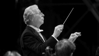 Imagem de Evocação Álvaro Cassuto, dirigindo Brahms e Ruy Coelho