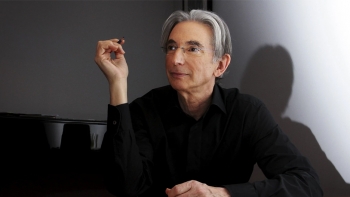 Imagem  de Michael Tilson Thomas (1944-2026)
