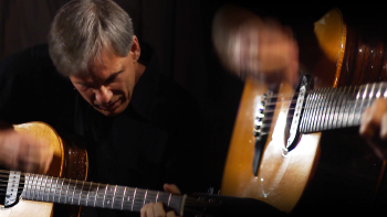 Prokofiev em guitarra de doze cordas, por Neil Jacobs