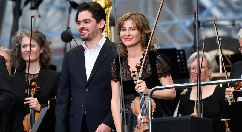 Lisa Batiashvili toca o Concerto para violino e orquestra, de Beethoven