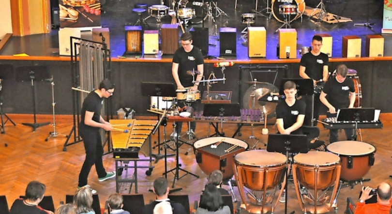 Celebração Leonard Bernstein com “West Side Story” pelo Markkleeberg Percussion Ensemble